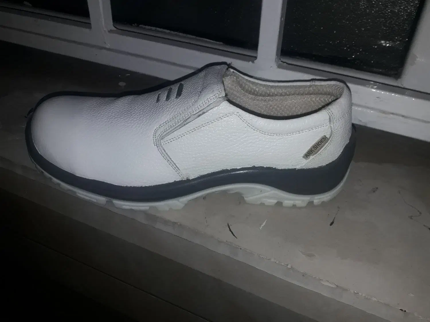 کفش ایمنی سفید مارک اراک|کیف، کفش، کمربند|دهلران, |دیوار