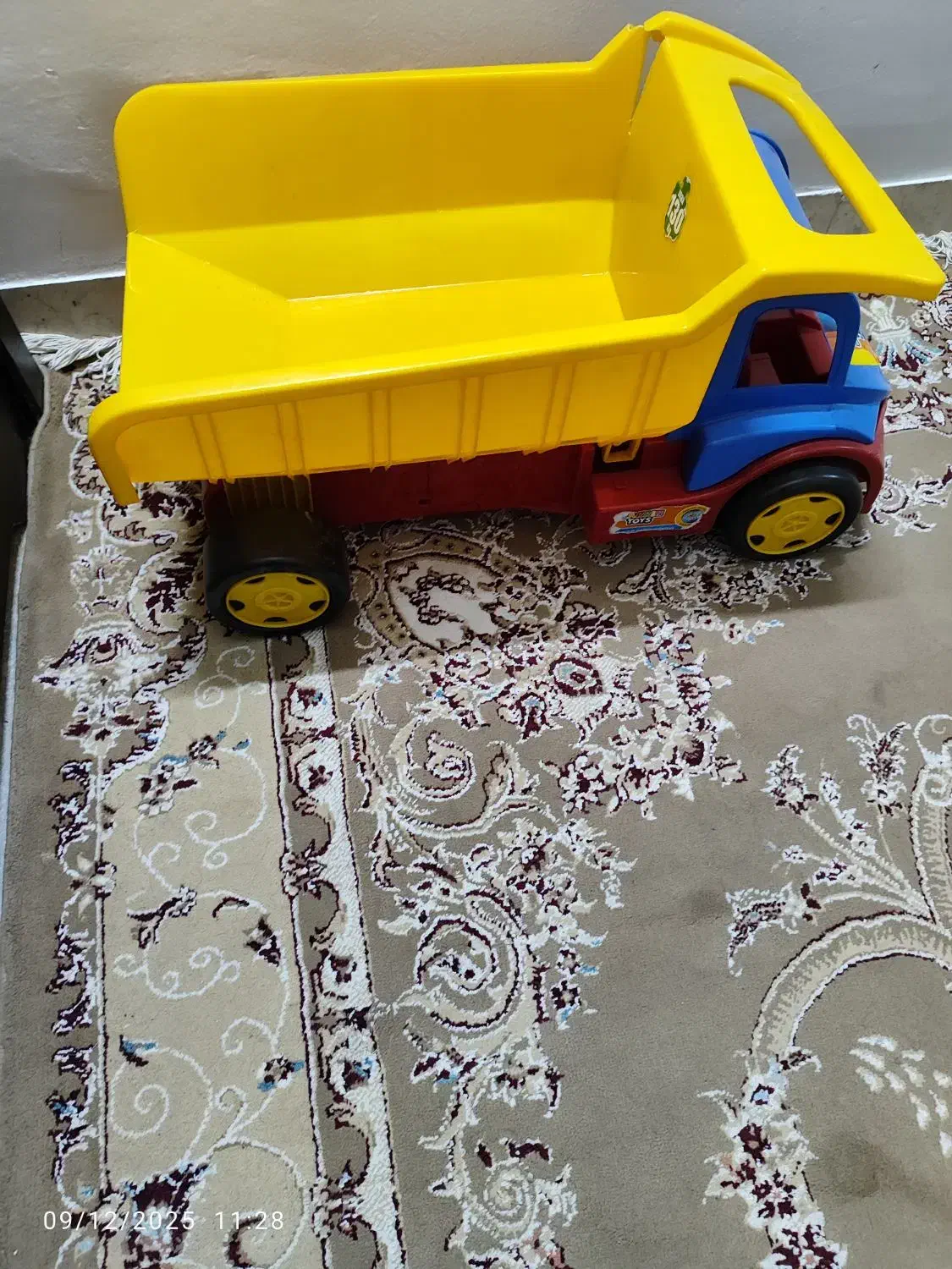 ماشین اسباب بازی بزرگ بچگانه|اسباببازی بچه|مشهد, انقلاب|دیوار