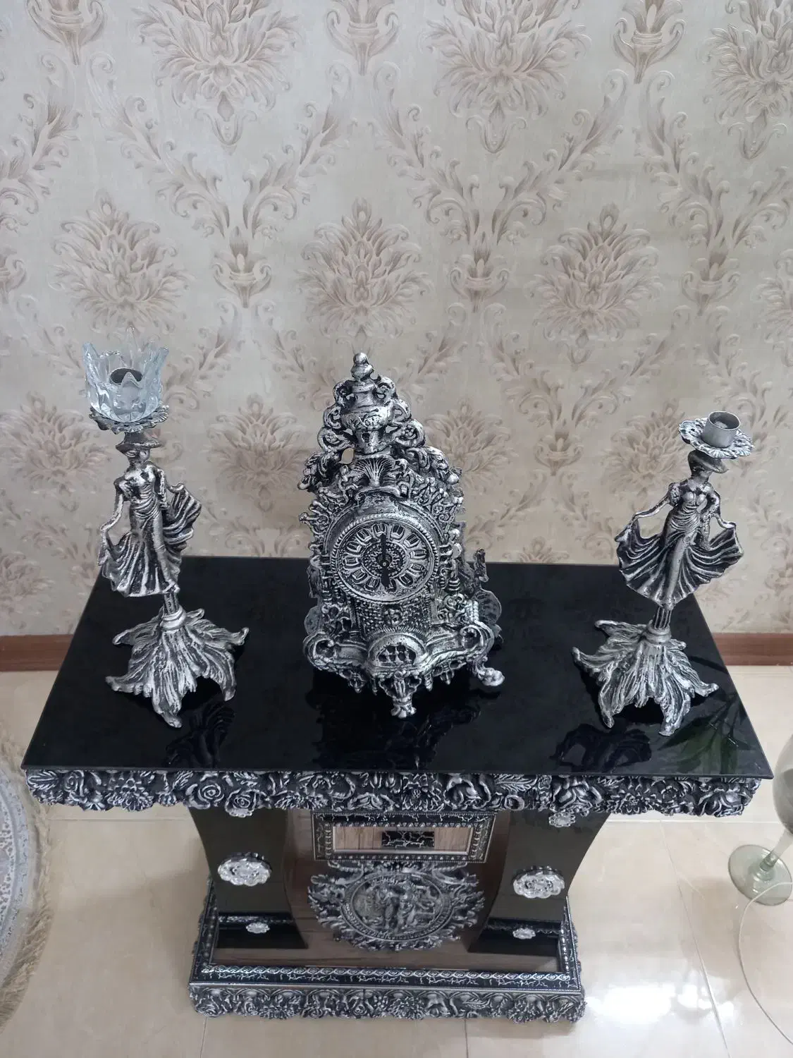 میز تزینی|صنایع دستی و سایر لوازم تزئینی|فولادشهر, B2|دیوار