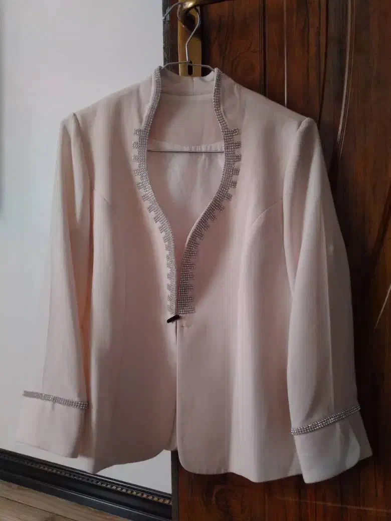 مانتو و کت مجلسی|لباس|باقرشهر, |دیوار