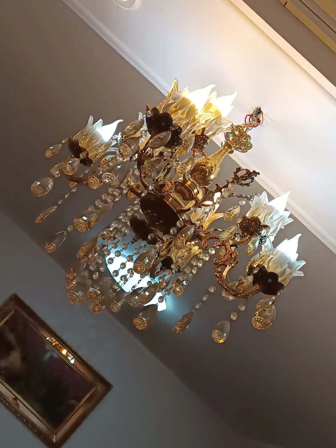 لوستر جنس برنز|لوستر و چراغ آویز|اسلام‌شهر, شهرک امام حسین (میان آباد)|دیوار