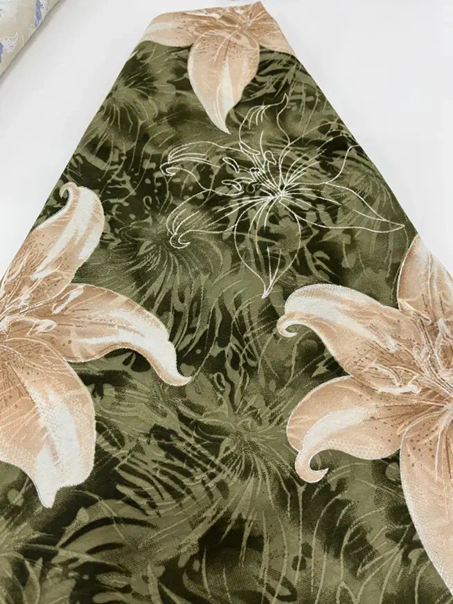 چادر نماز|لباس|کرج, اتحاد|دیوار