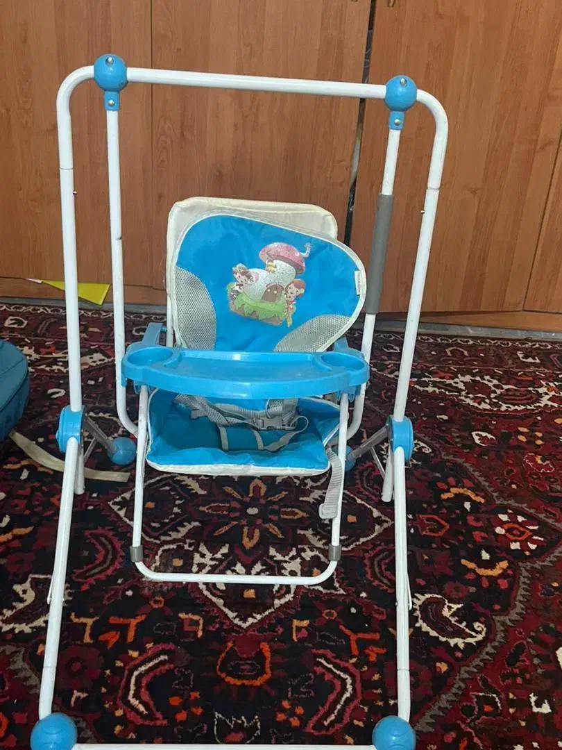 سیسمونی|کالسکه و لوازم جانبی|شاهین‌شهر, خانه کارگر|دیوار