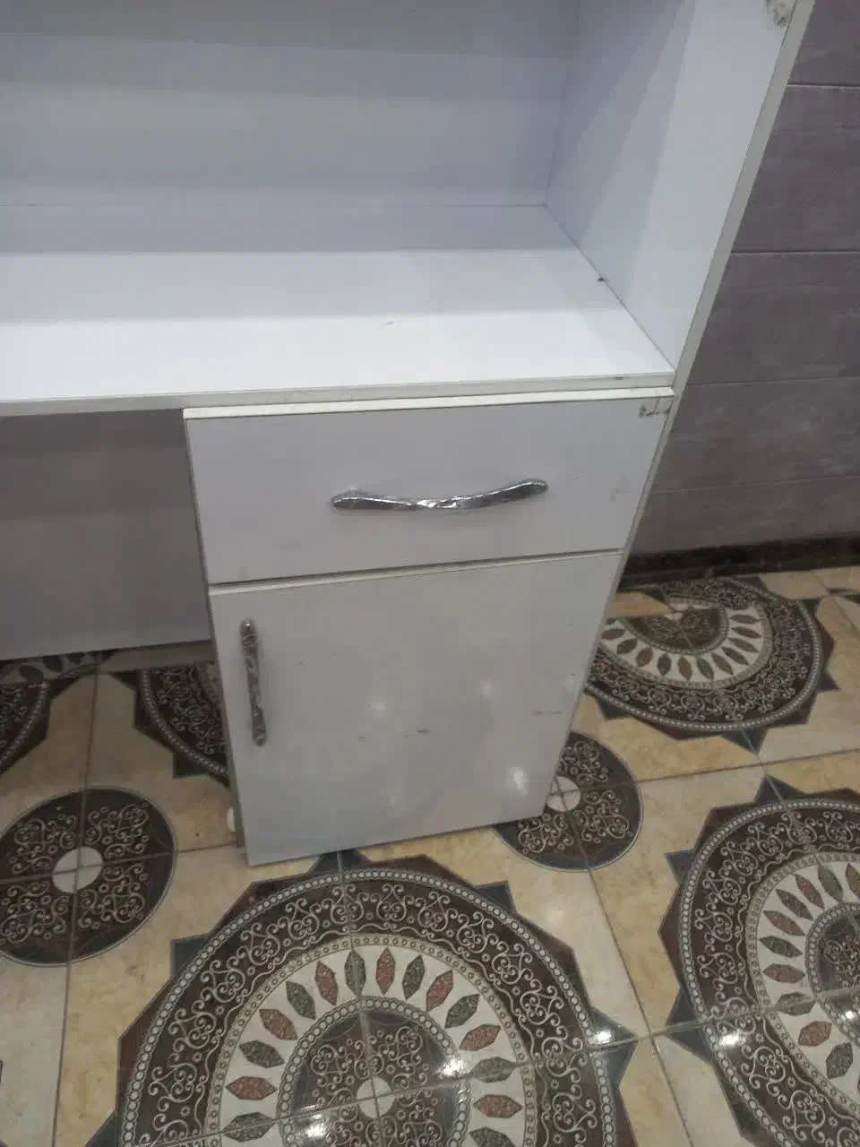 میز پیشخوان|میز تحریر و کامپیوتر|اهواز, شهرک دانشگاه|دیوار