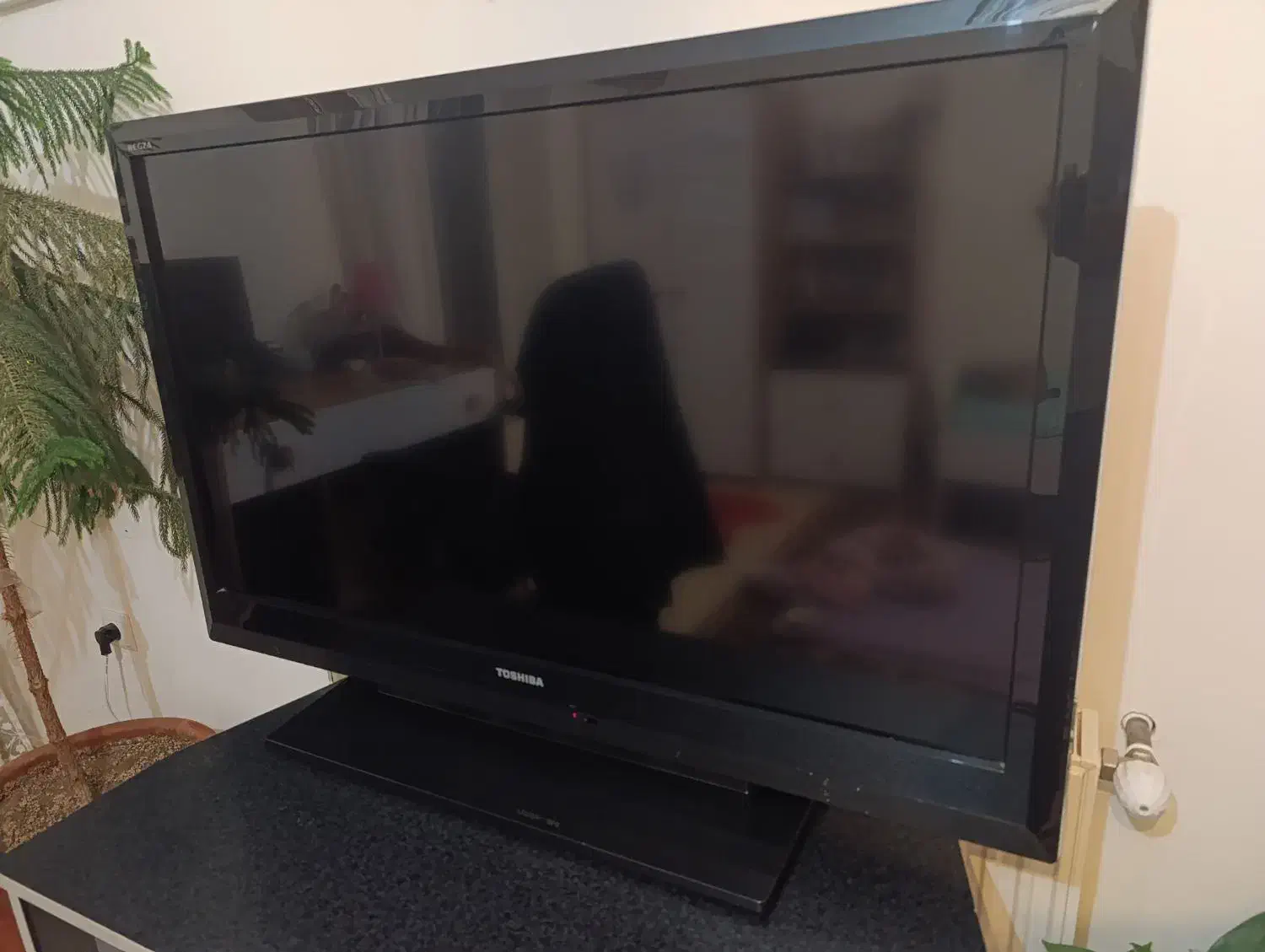 تلویزیون ال سی دی 40اینچ|تلویزیون و پروژکتور|سنندج, |دیوار