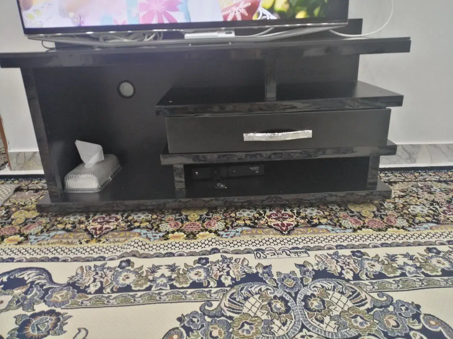 میز تلویزوین|میز تلویزیون|دهگلان, |دیوار