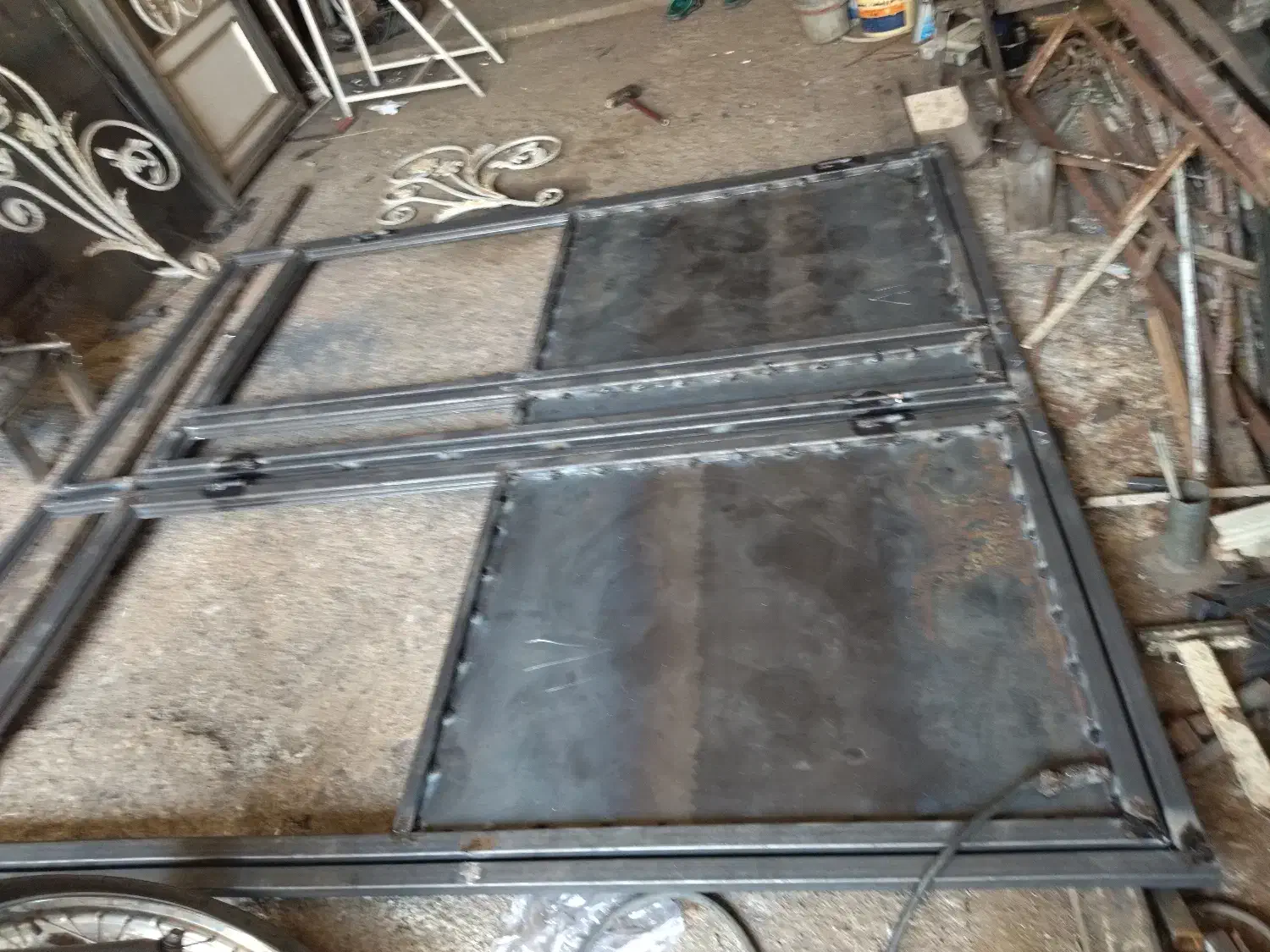 ساخت دروپنجره نرده و حفاظ کبیری|خدمات پیشه و مهارت|میانه, |دیوار