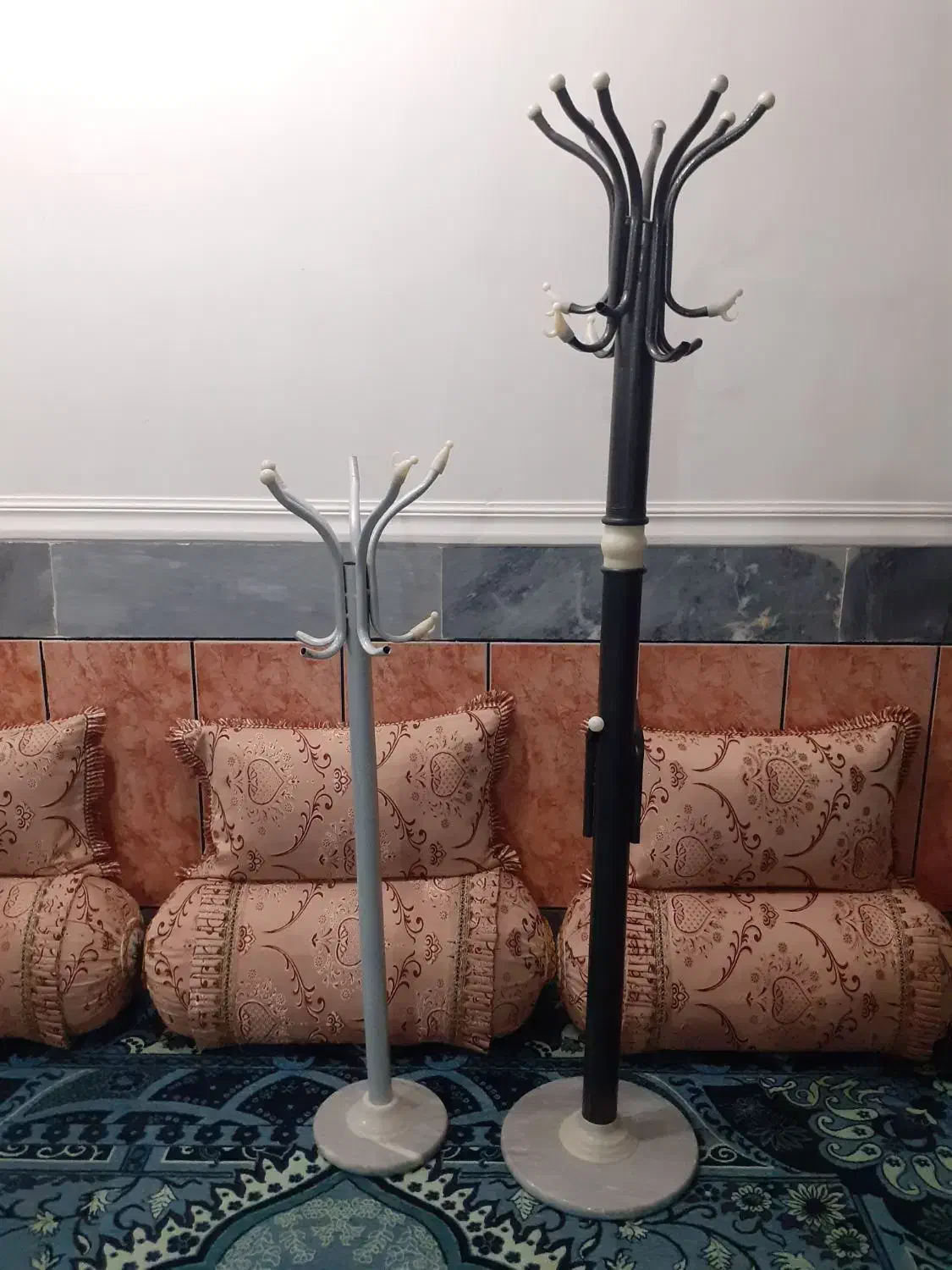 چوب لباسی|مبلمان خانگی و میز عسلی|ایذه, |دیوار