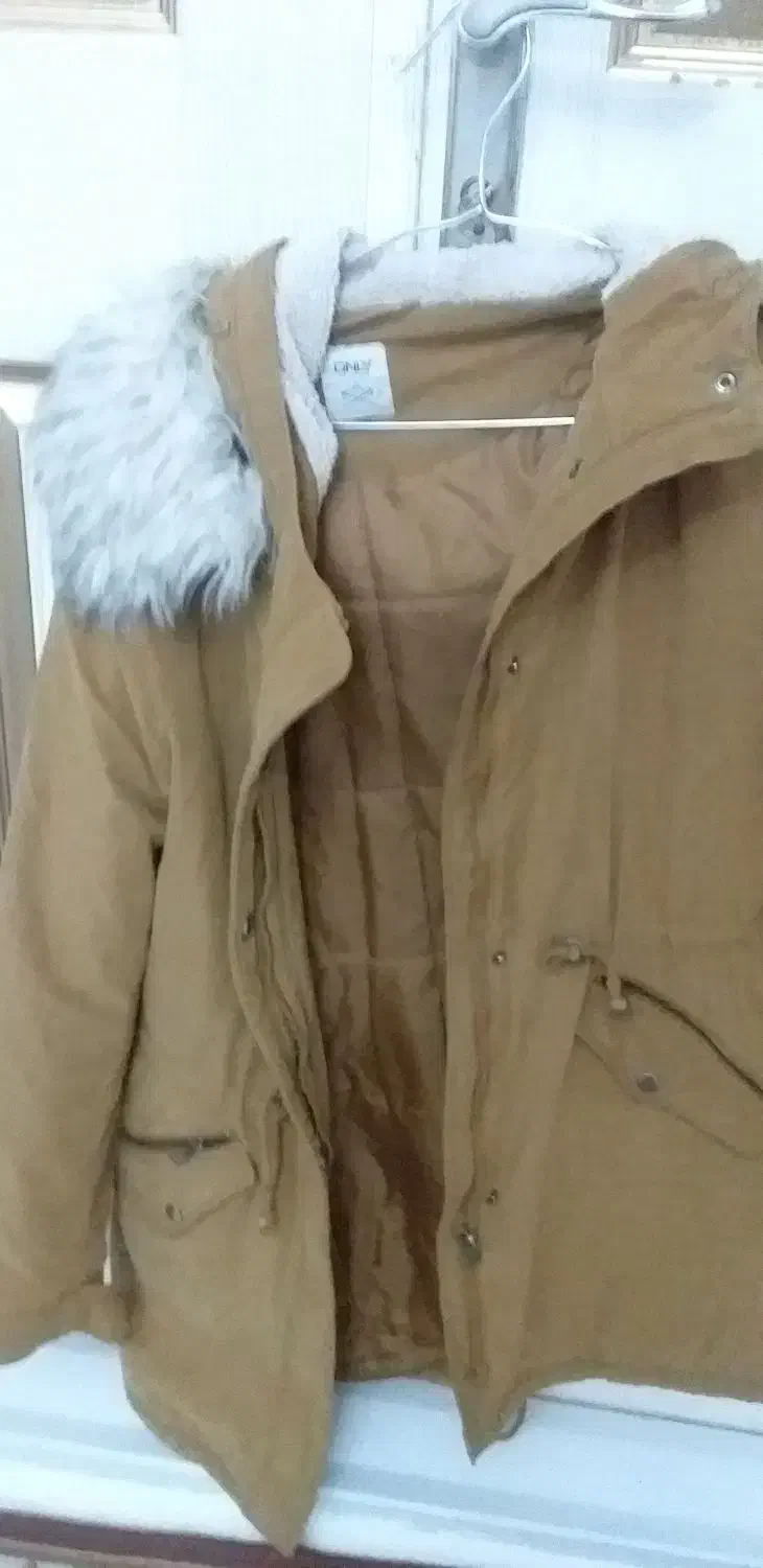 کاپشن بلند دخترانه کلاهدار|لباس|سلماس, |دیوار