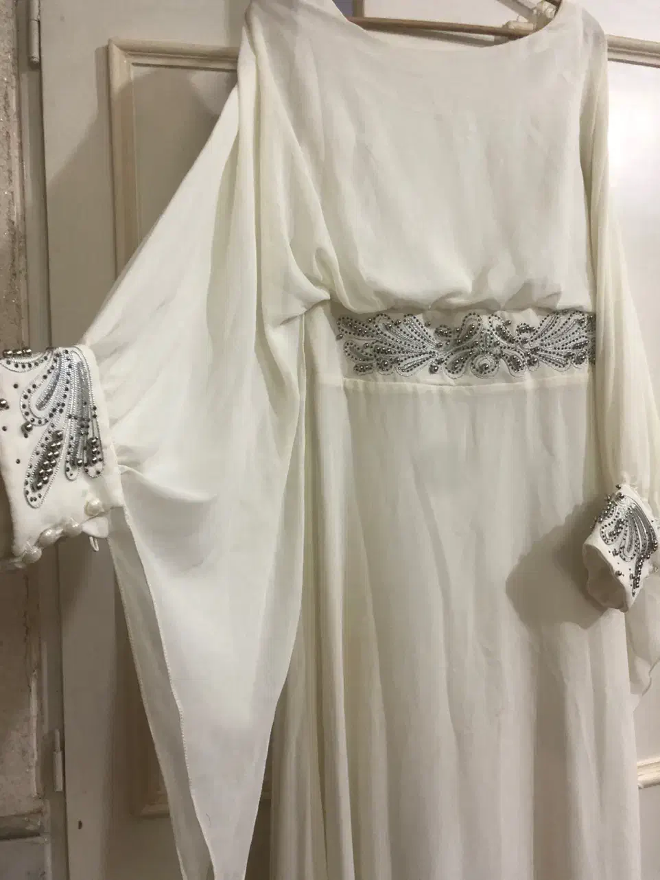 لباس مجلسی|لباس|قم, باغ کرباسی|دیوار