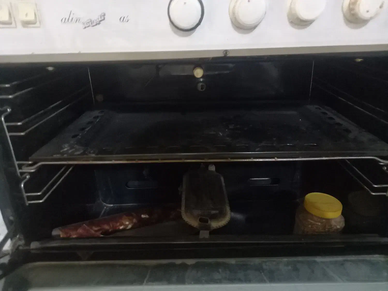 اجاق گاز سفید ،۵ شعله فر دار،کامل سالم|اجاق گاز و لوازم برقی پخت‌وپز|اصفهان, تخت فولاد|دیوار