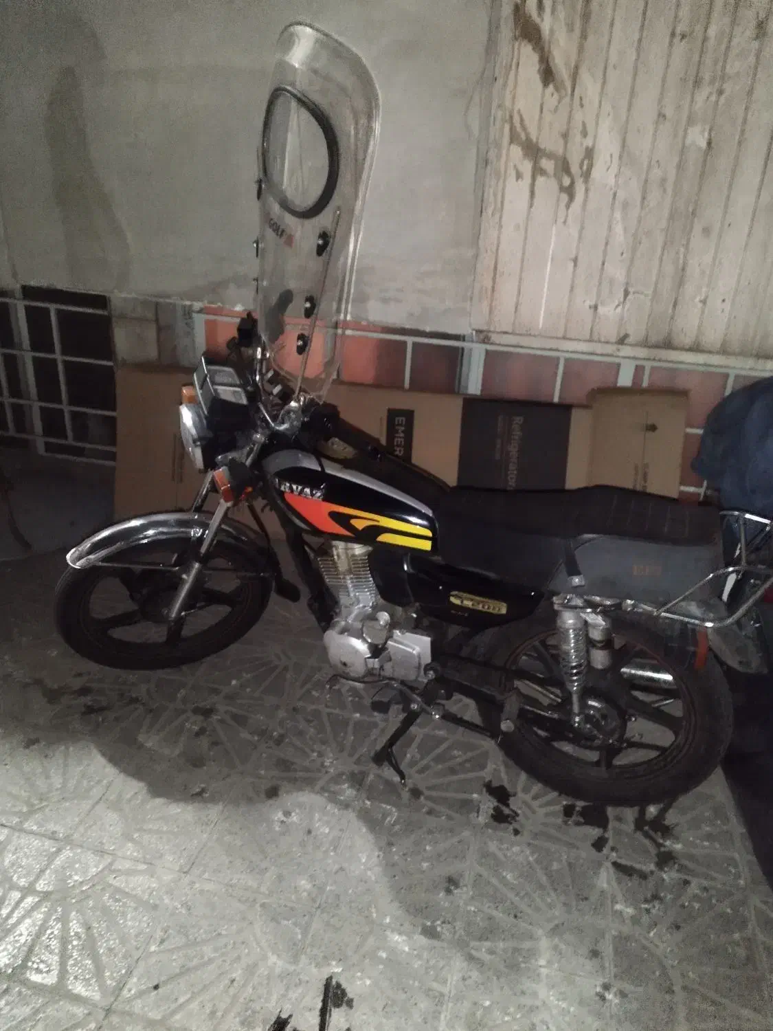 موتور200 پرواز|موتورسیکلت|تهران, چوب تراش|دیوار