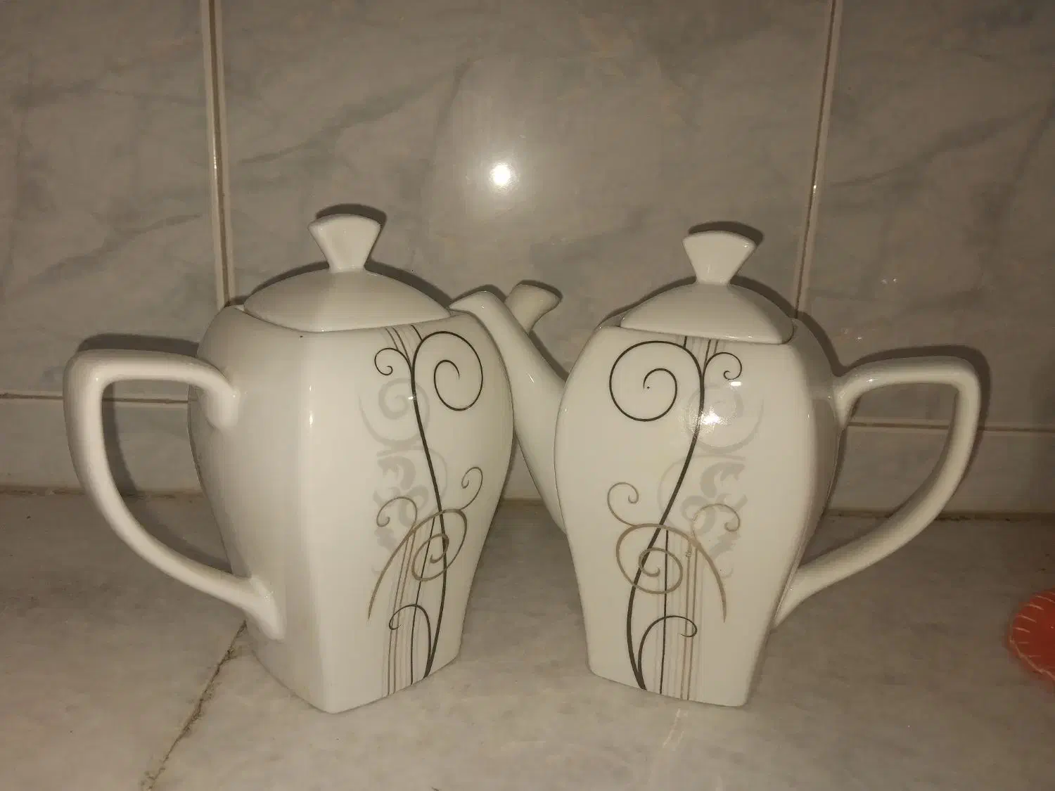 قوری|قوری، کتری، قهوهساز دستی|رودهن, |دیوار