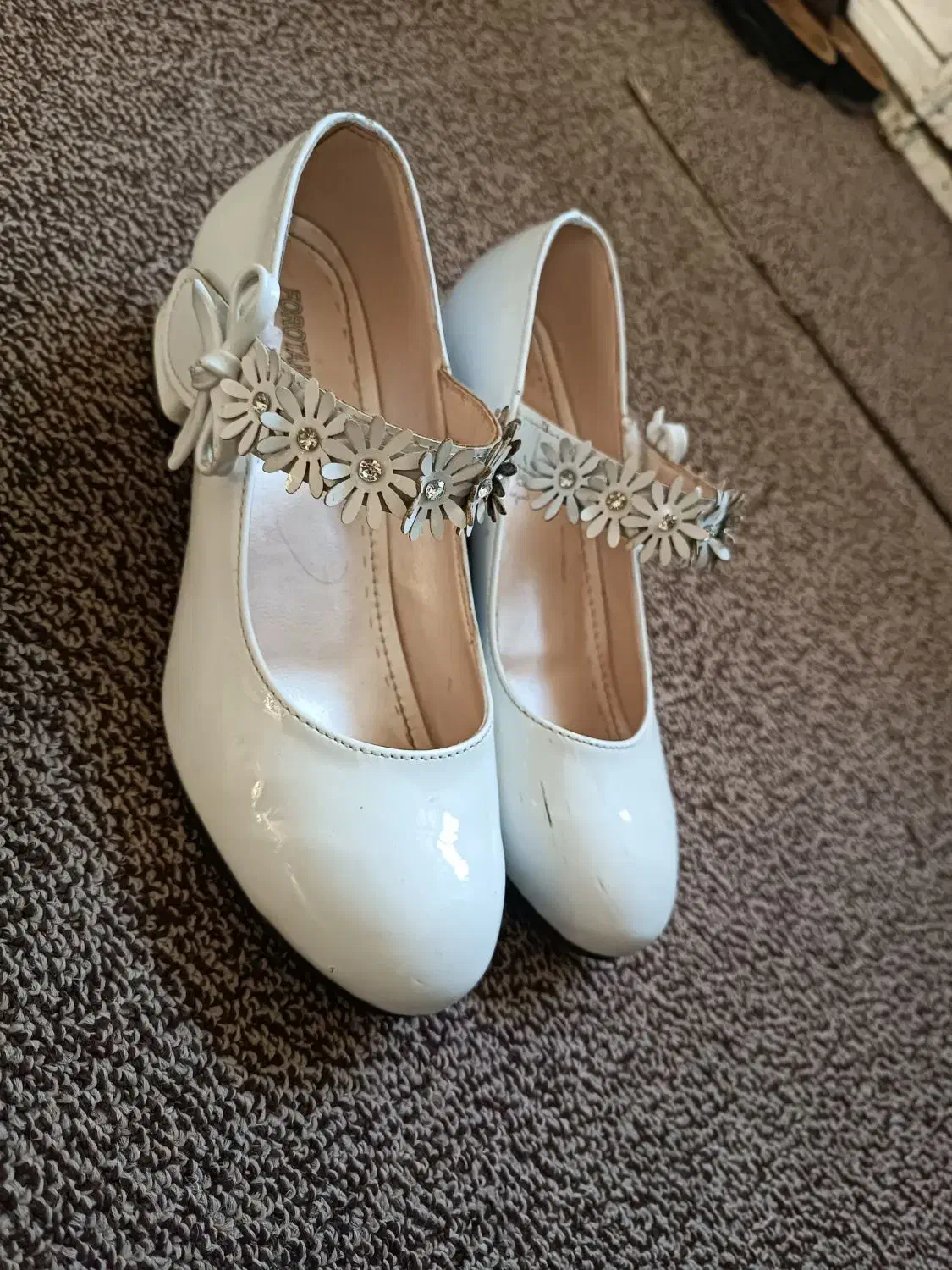 کفش بچگانه|کیف، کفش، کمربند|یاسوج, |دیوار