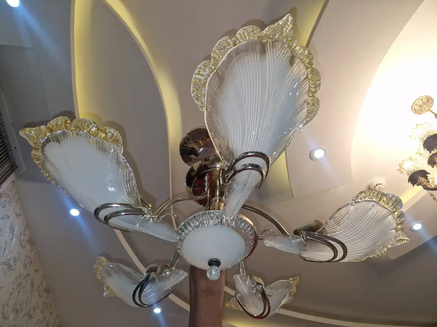 لوستر وارداتی|لوستر و چراغ آویز|اصفهان, برازنده|دیوار