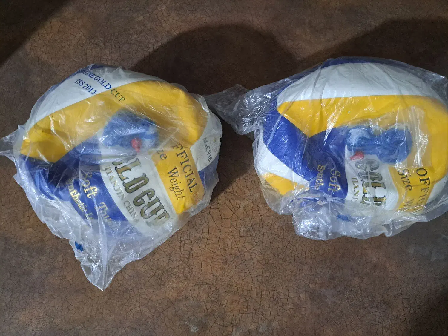 توپ والیبال gold cup|ورزشهای توپی|سنندج, |دیوار