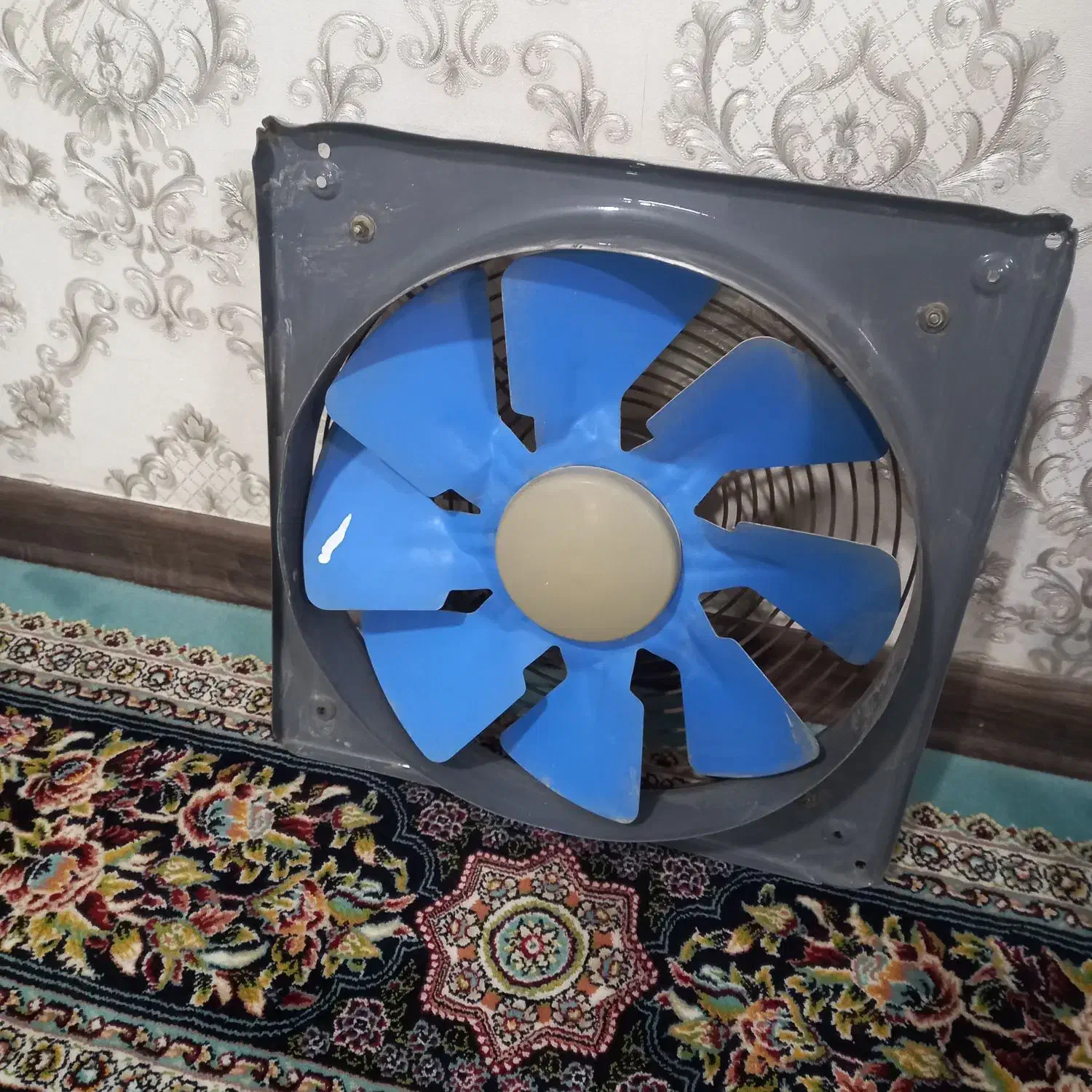 هوا کش|پنکه و تصفیه‌کنندهٔ هوا|اراک, |دیوار