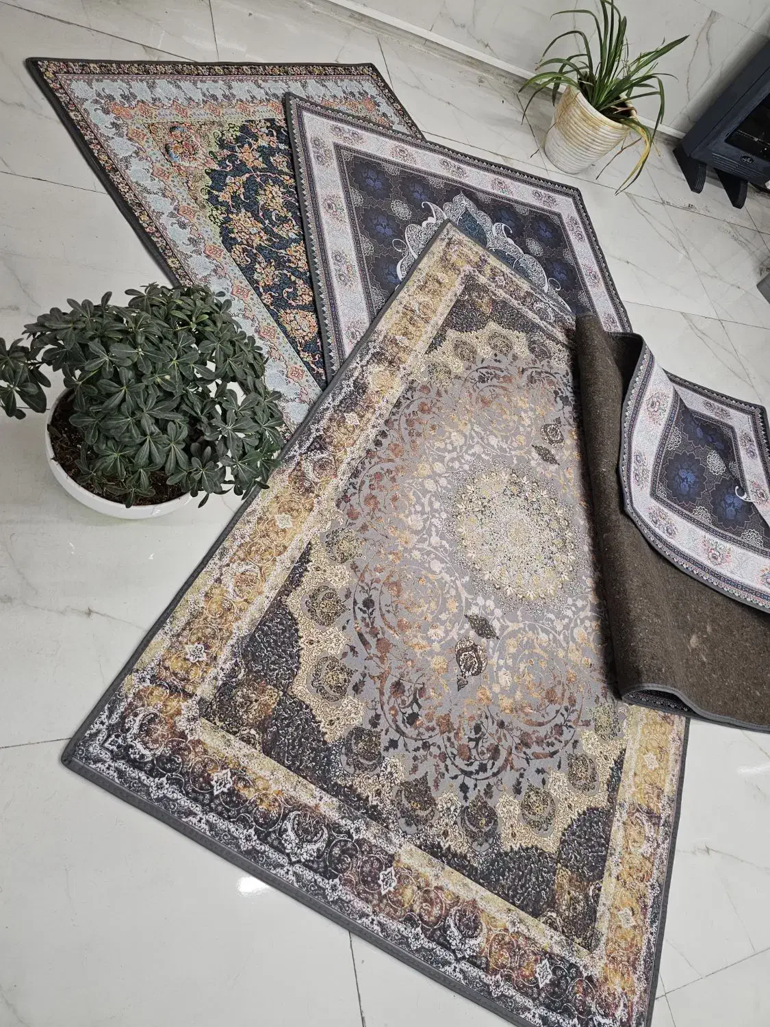 قالیچه نمدی|فرش|قرچک, شهرک طلائیه|دیوار