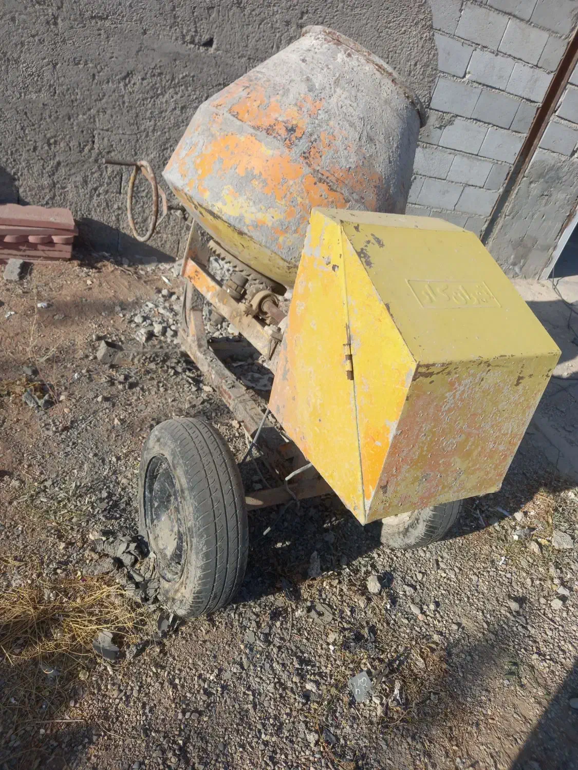 بتونگیر|ماشینآلات صنعتی|قیدار, |دیوار