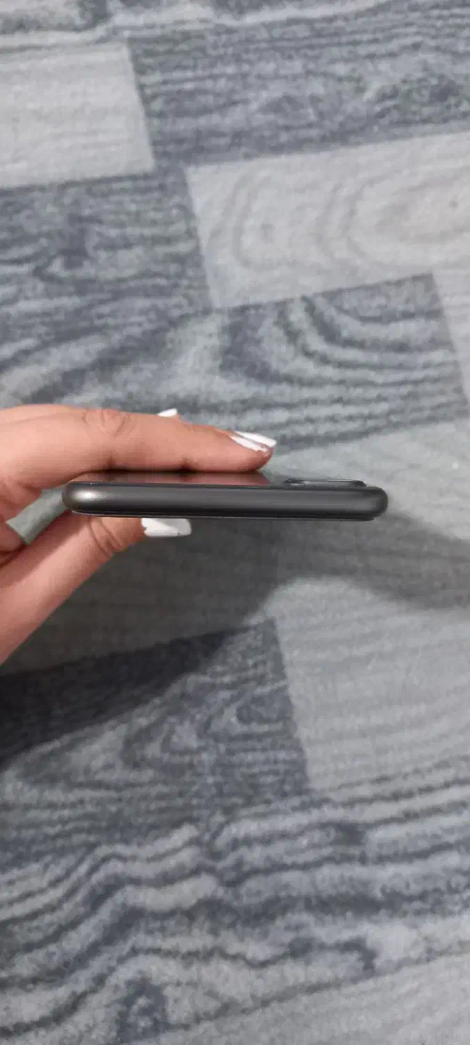 ایفون|موبایل|شال, |دیوار