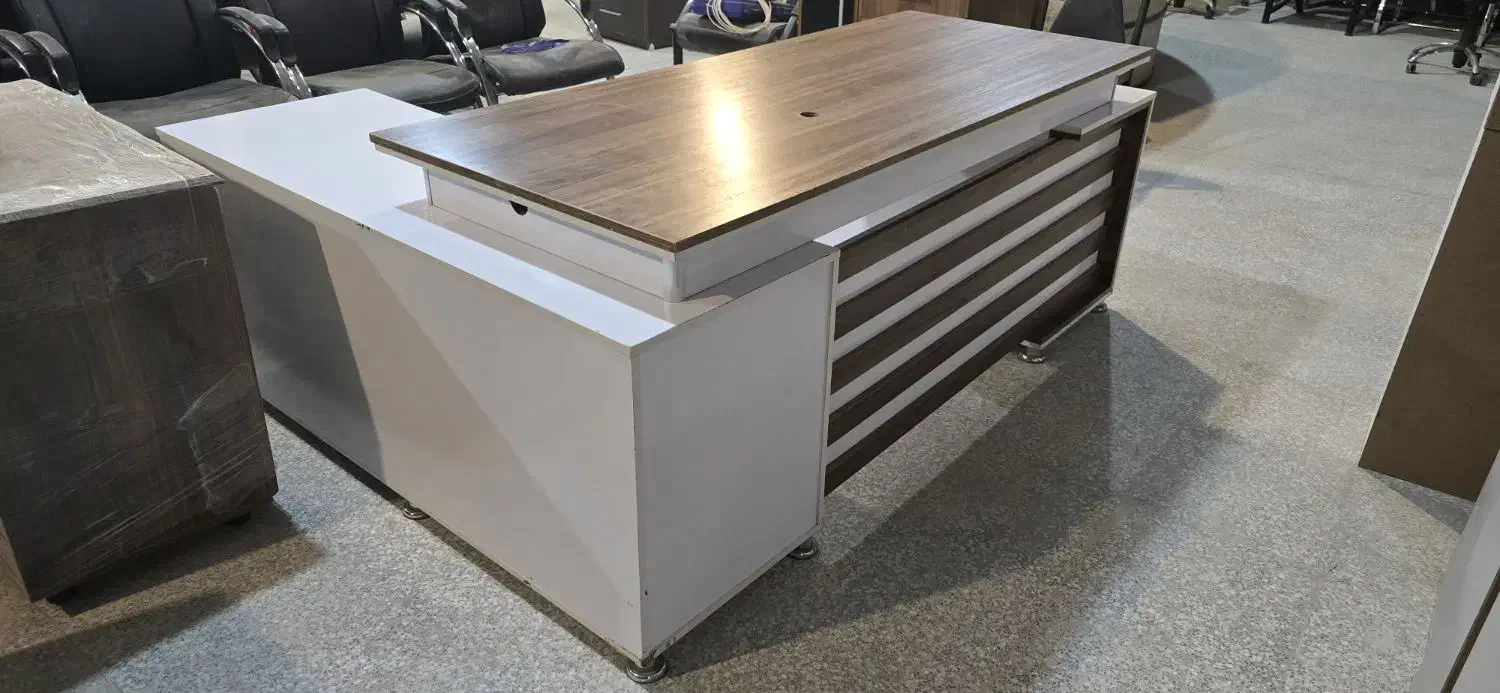 میزمدیریت|مبلمان اداری|شیراز, گود عربان|دیوار