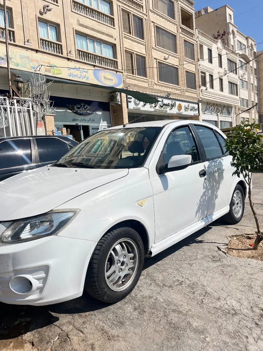 ساینا مدل ۹۷|خودرو سواری و وانت|شیراز, شهرک ولیعصر|دیوار