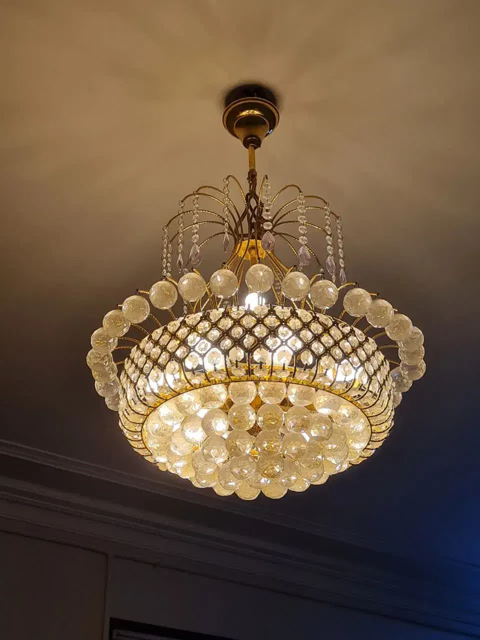 لوستر تمام کریستال|لوستر و چراغ آویز|یزد, |دیوار