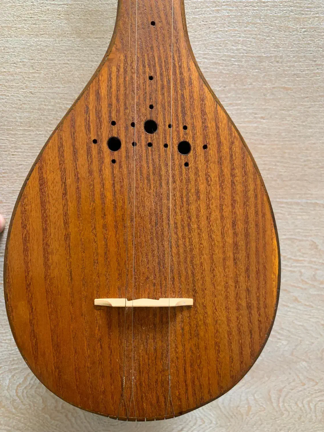 سه تار (برقی جانی)|سازهای سنتی|تهران, جردن|دیوار