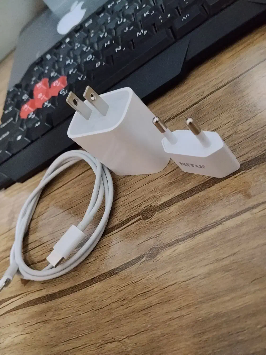 شارژر و کابل aiphone|لوازم جانبی موبایل و تبلت|بناب, |دیوار