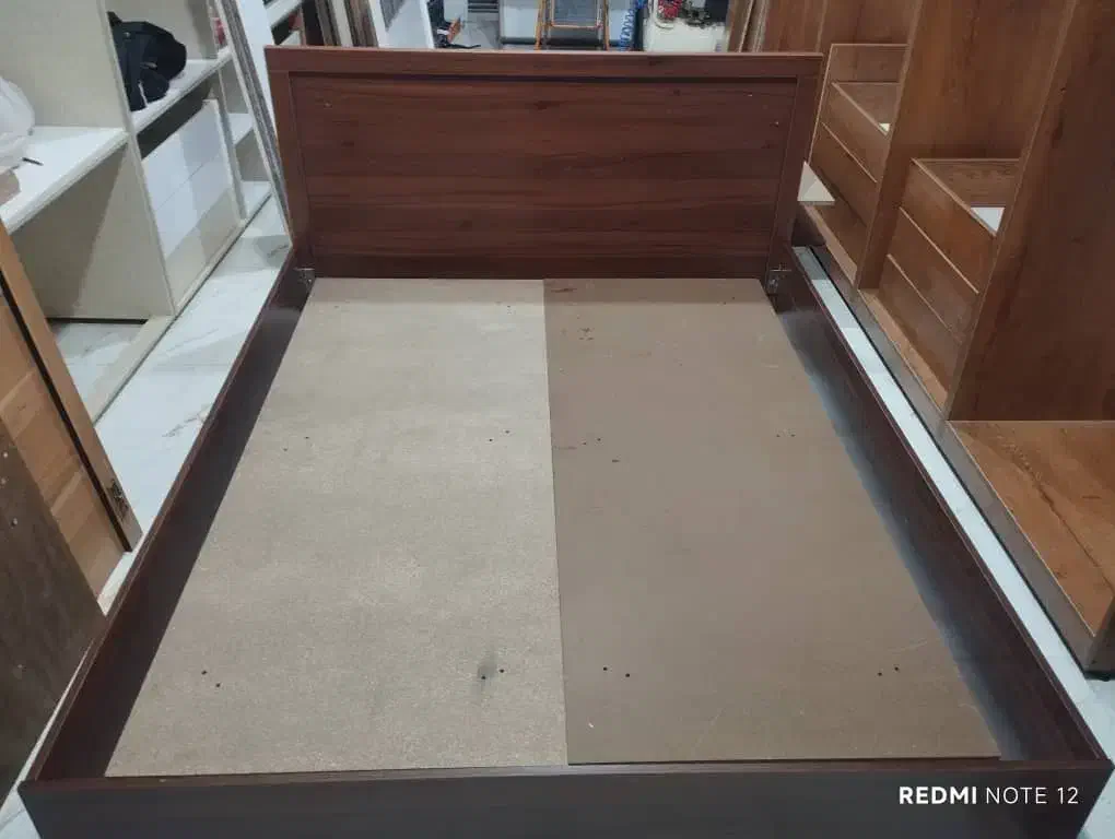 تخت خواب در ۱۰ رنگ اماده تحویل|تخت و سرویس خواب|تنکابن, |دیوار