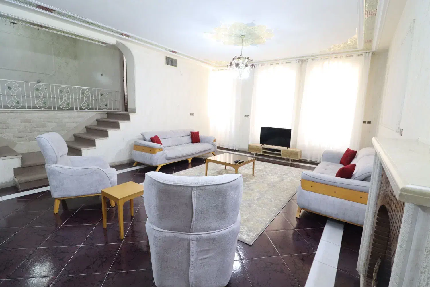 آپارتمان مبله با کیفیت|اجارهٔ کوتاه‌مدت آپارتمان و سوئیت|شیراز, فرهنگ شهر|دیوار