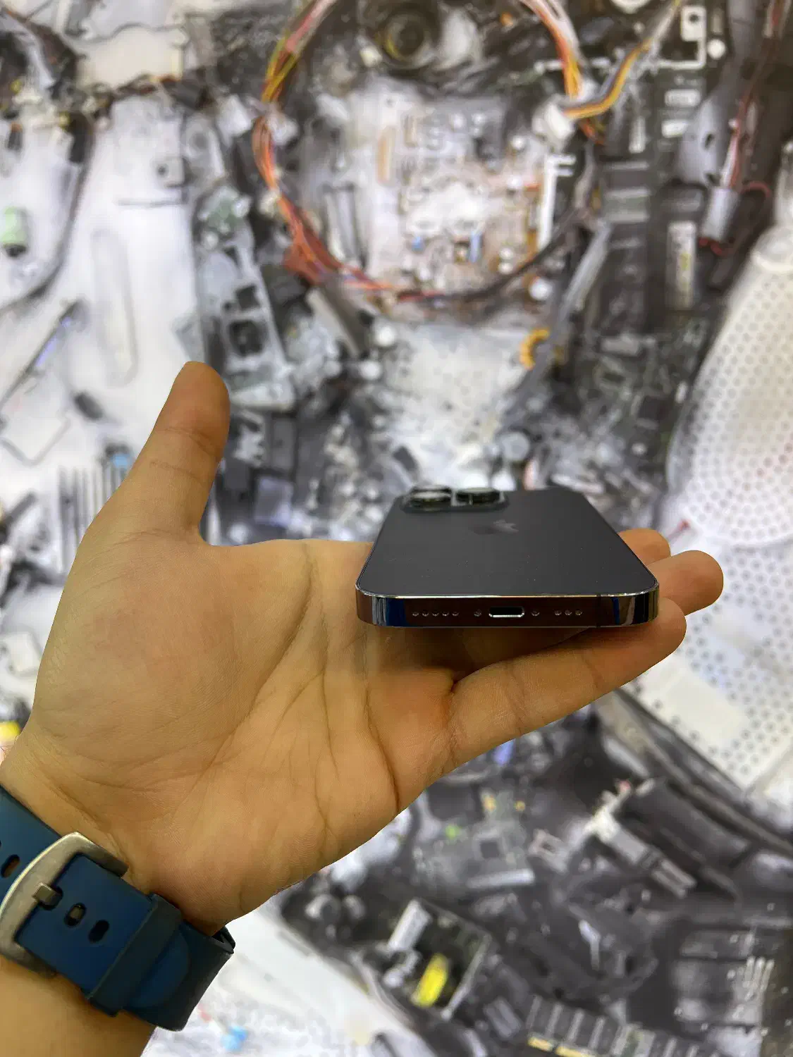 ایفون ۱۴ پرو ۲۵۶ در حد بسیار تمیز با ریجستری|موبایل|اصفهان, مفتح|دیوار