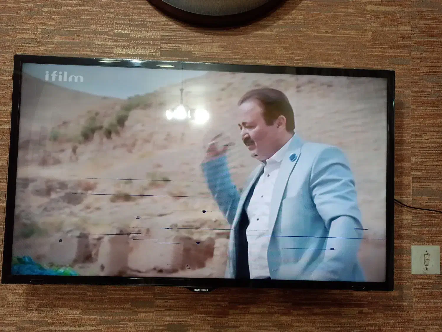 تلویزیون 40 اینچ|تلویزیون و پروژکتور|بیرجند, |دیوار