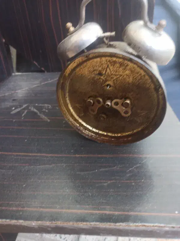 ساعت قدیمی|کلکسیون اشیاء عتیقه|زنجان, |دیوار