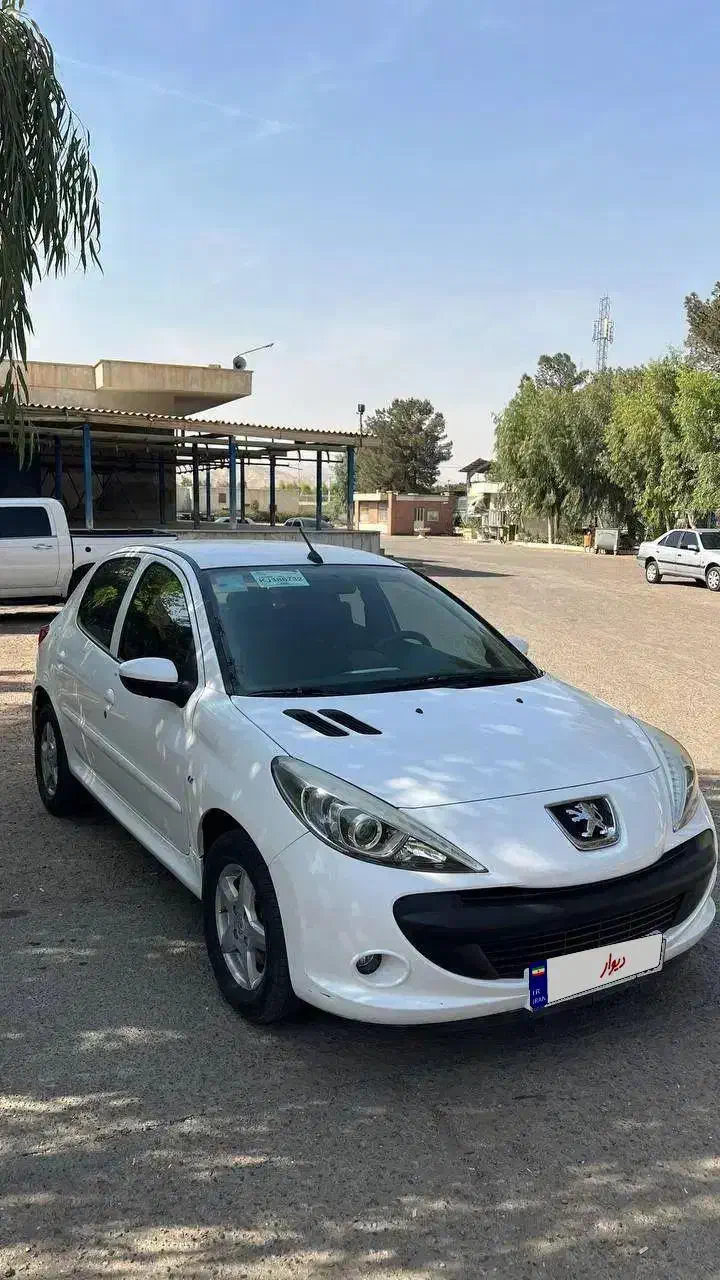207 مدل 98|خودرو سواری و وانت|قم, بنیاد|دیوار