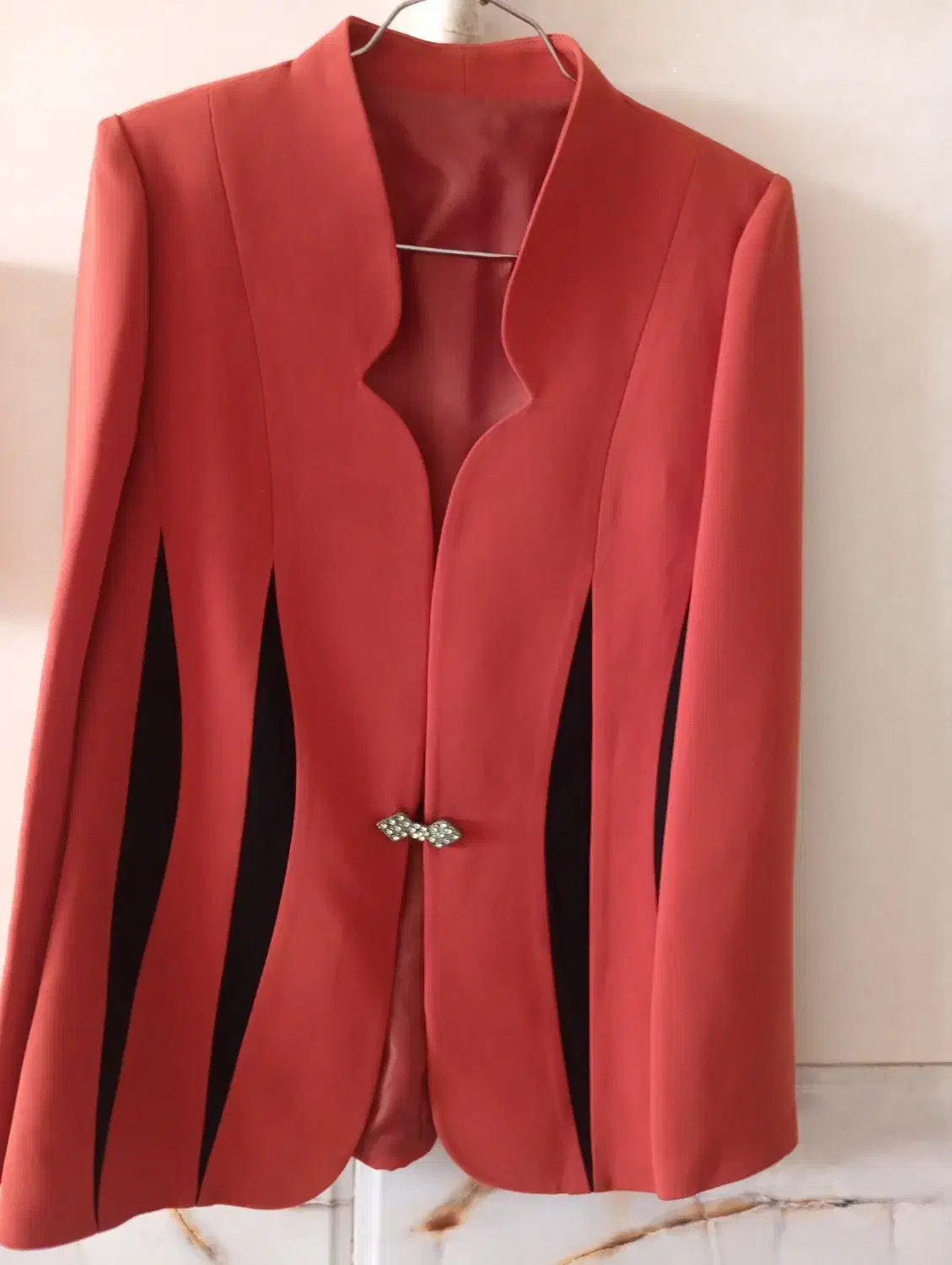 دو دست کت و شلوار زنانه مجلسی|لباس|اصفهان, کارلادان|دیوار