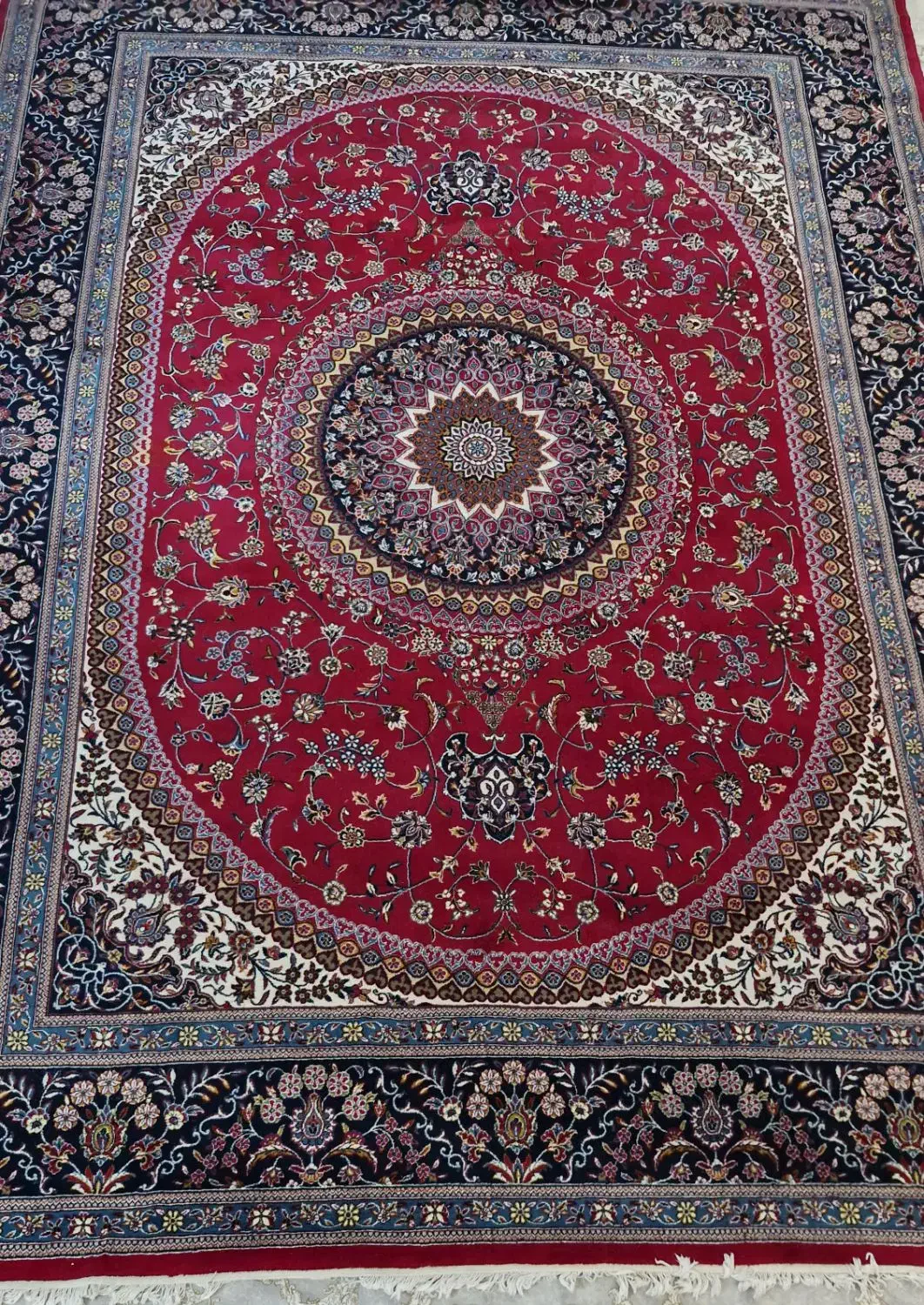 فرش گل قرمز در حد نو ، نو|فرش|فلاورجان, |دیوار