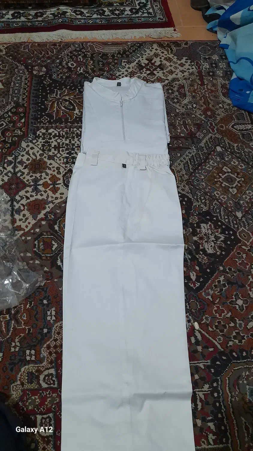 تعدادی پیراهن وشلوارمخصوص آزمایشگاه،شغلهای بهداشتی|لباس|اصفهان, خواجه عمید|دیوار