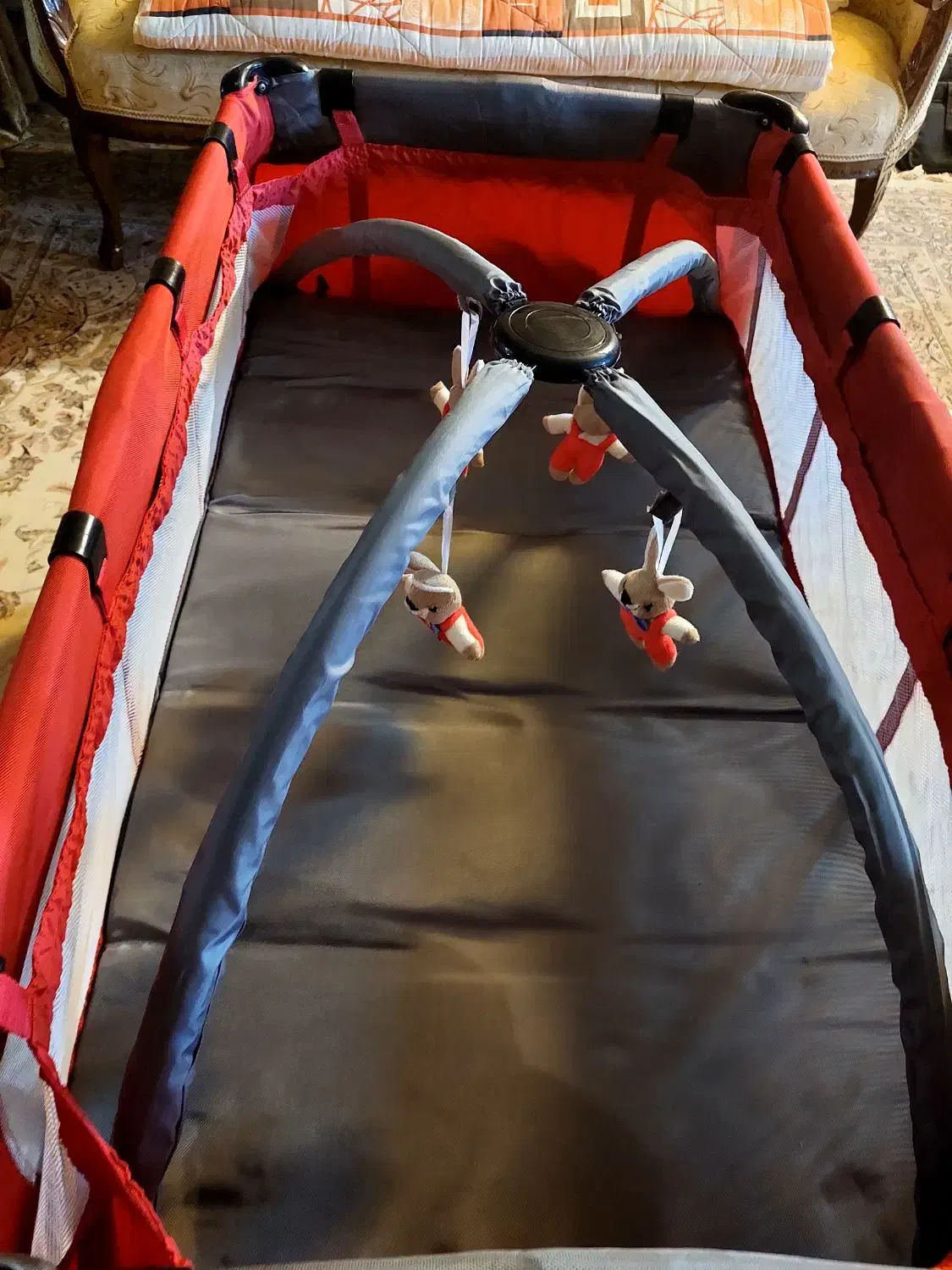 تخت پارک کودک|تخت و صندلی بچه|اصفهان, طامه|دیوار