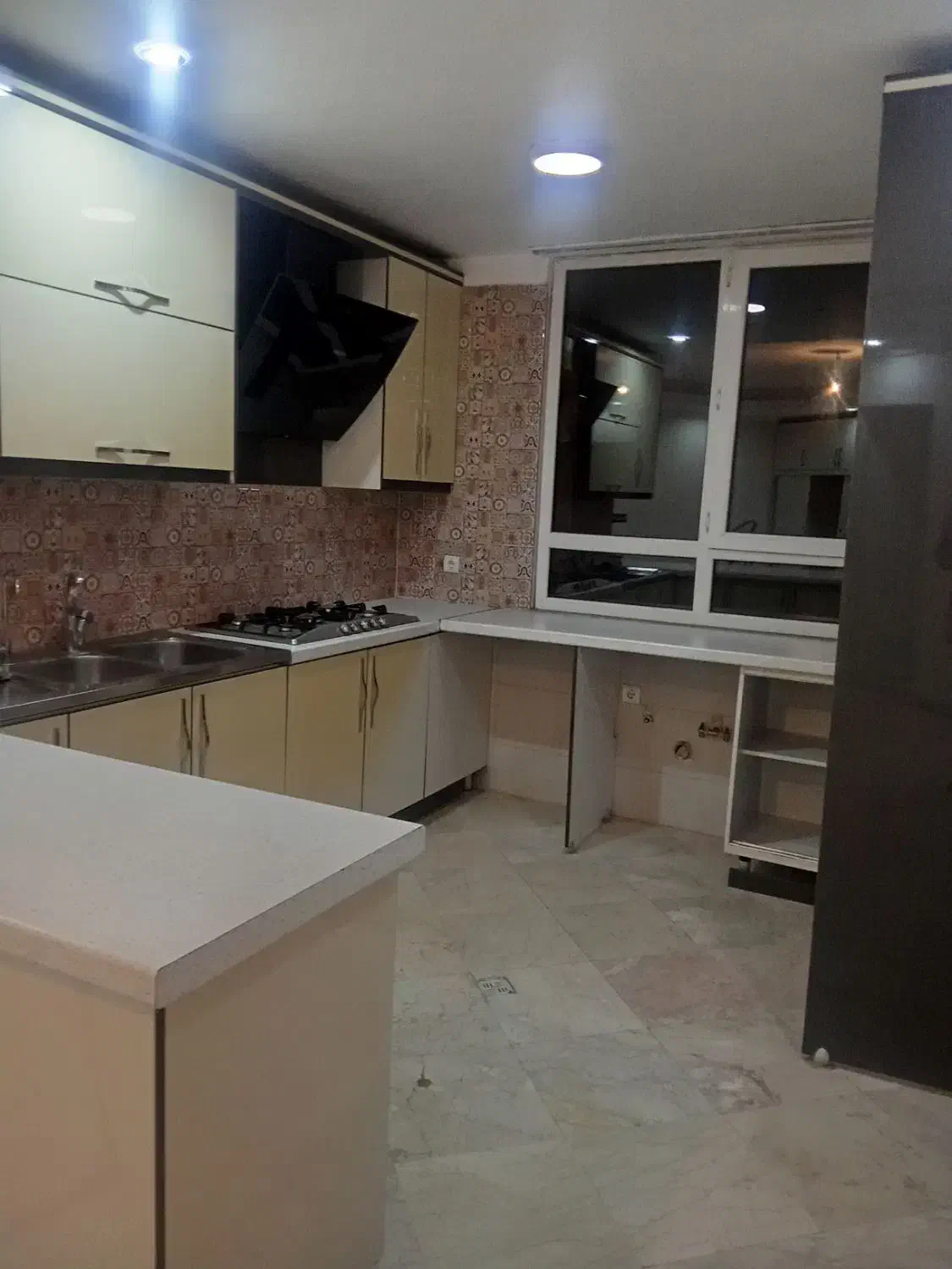 آپارتمان160متر/2پارگینک سندی/مداین جنوبی