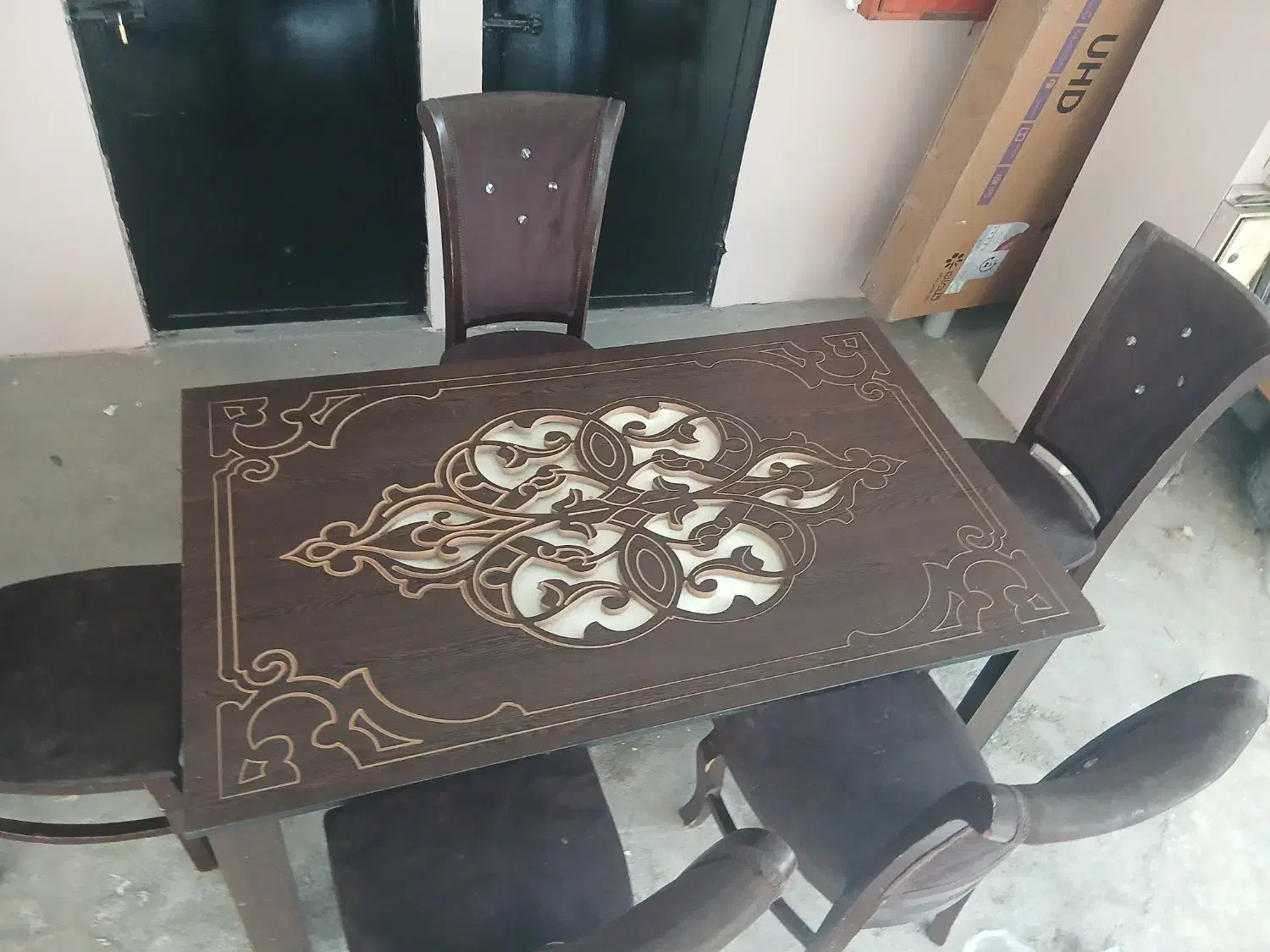 میز ناهارخوری چوپ راش اصل گرجستان|میز و صندلی غذاخوری|نور, |دیوار