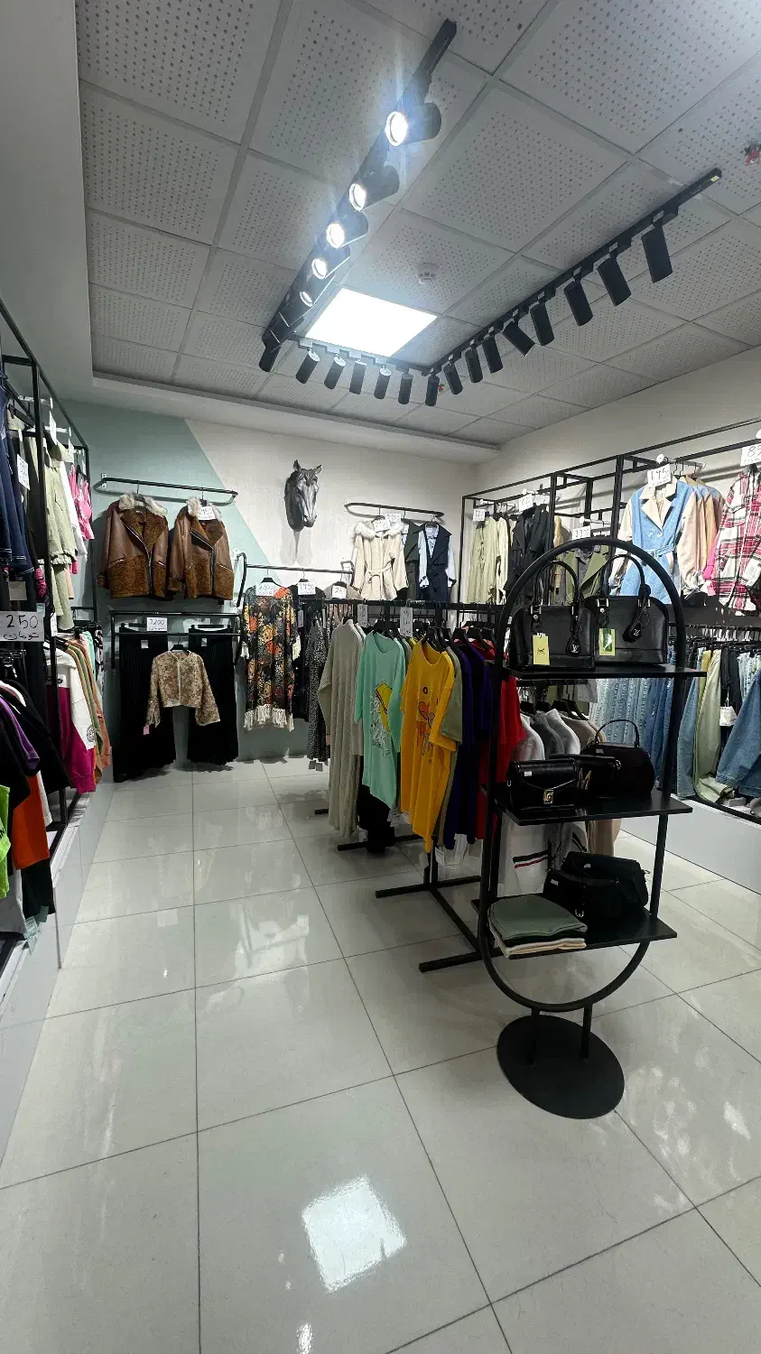 فروش رگال مانکن و...|فروشگاه و مغازه|شهرکرد, |دیوار