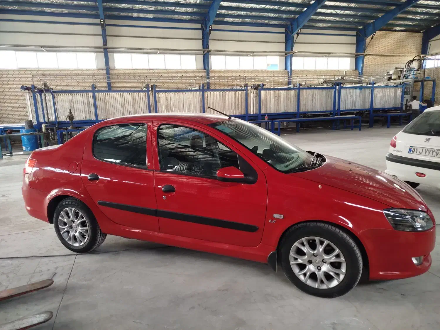 رانا 95 قرمز|خودرو سواری و وانت|زاویه, |دیوار