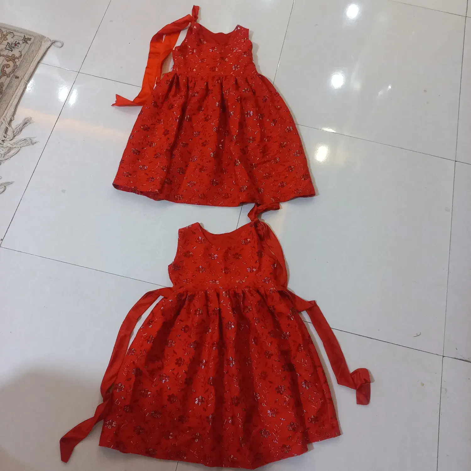 دو عدد لباس بچه برای ۳ و ۴ ساله تا ۵ سال  میپوشه|کفش و لباس بچه|تهران, شهرک هما|دیوار