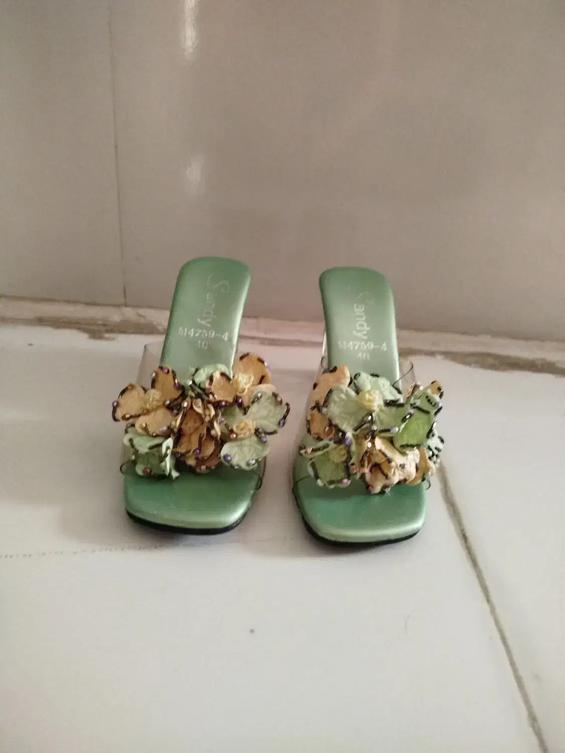 صندل مجلسی بچه گانه|کفش و لباس بچه|شیراز, باهنر|دیوار