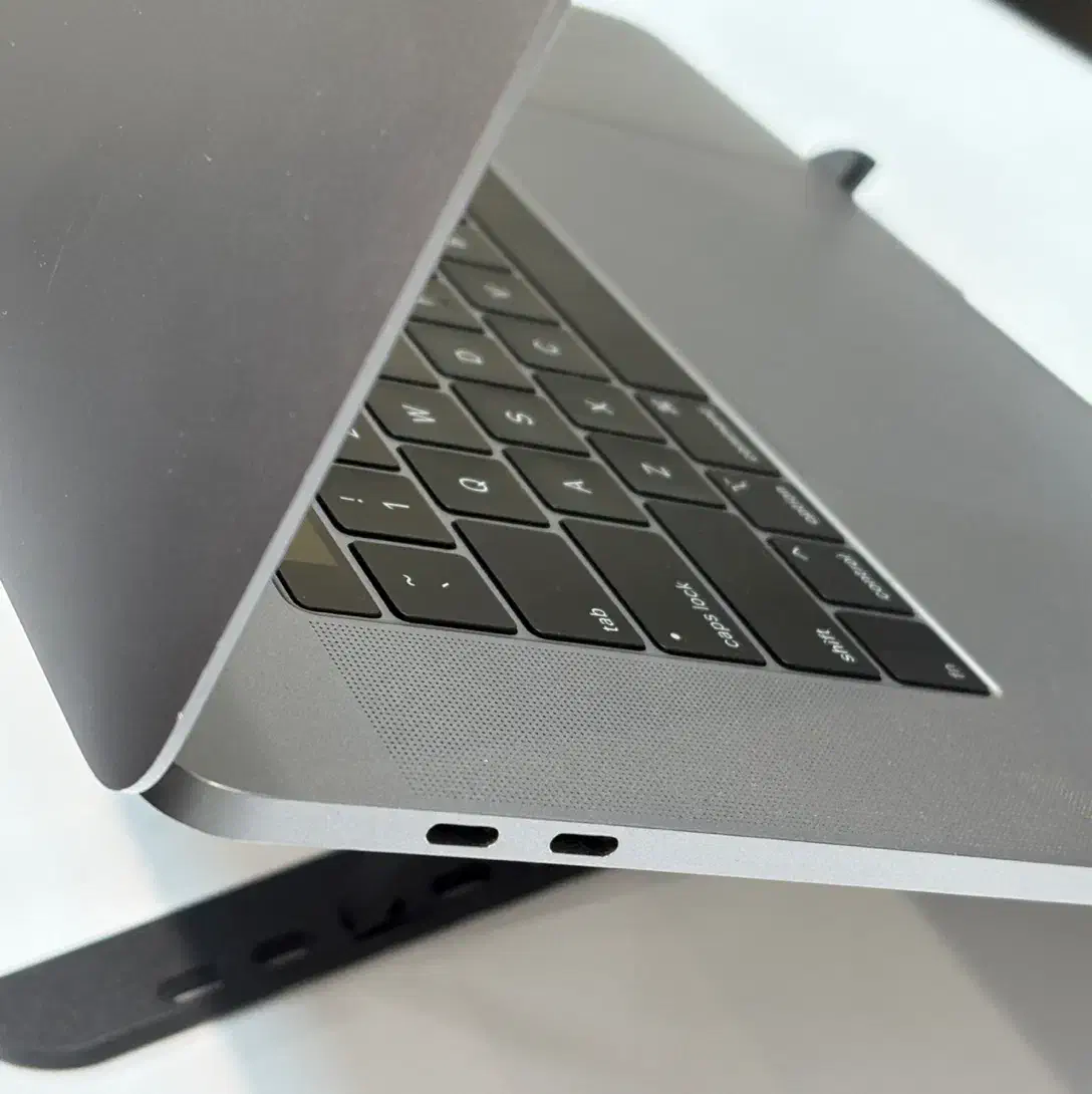 پرو۱۵اینچ۲۰۱۹گرافیک۴گیگ|رایانه همراه|یزد, |دیوار