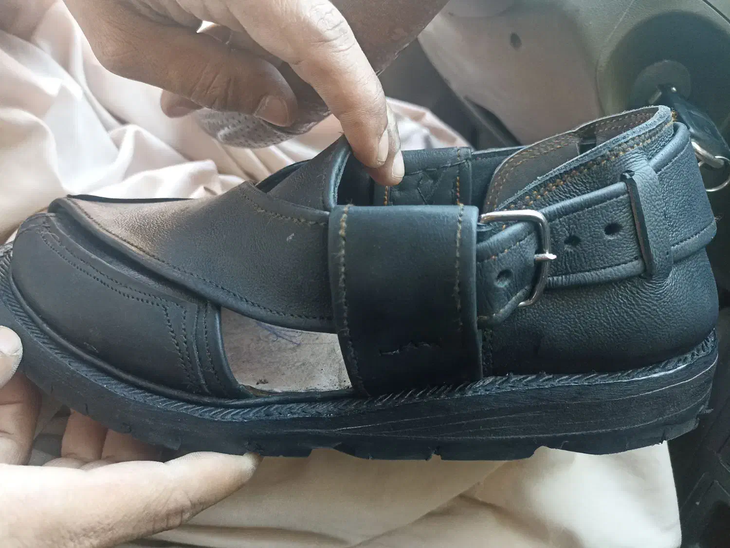 چوط نیم بوط|کیف، کفش، کمربند|سراوان, |دیوار