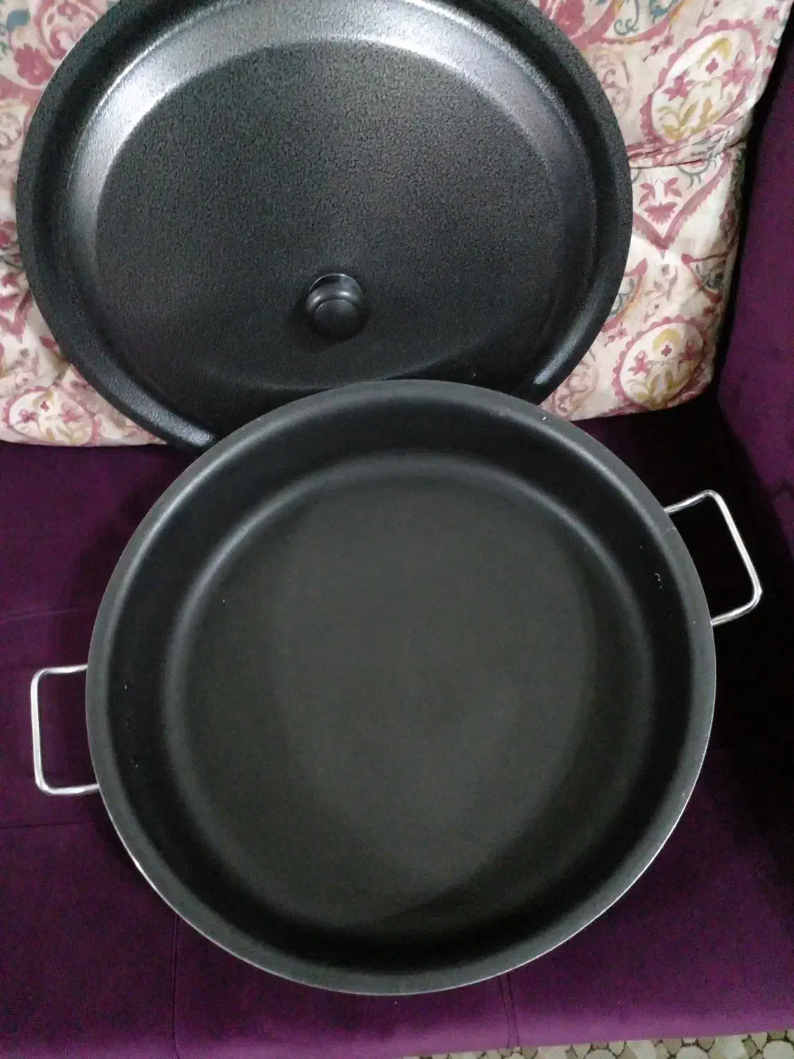 تابه تفلون عرض ۴۵ درحدود میباشد|ظروف پختوپز|رشت, پیرکلاچای|دیوار