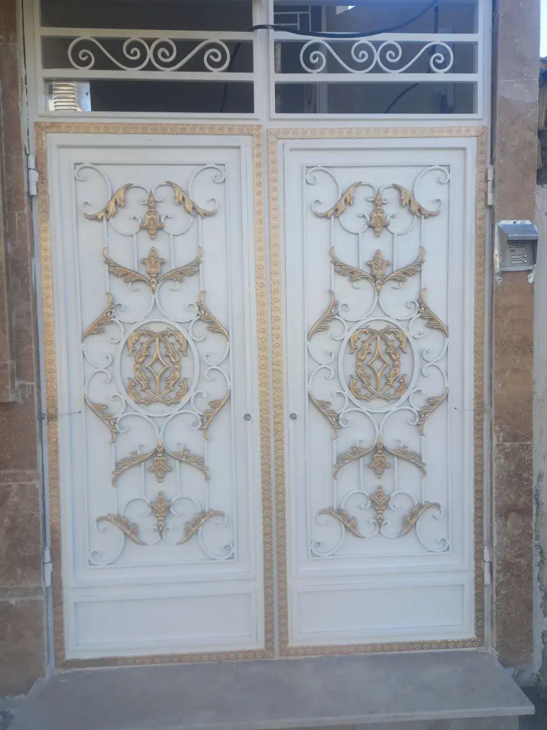 نقاشی ورنگ کاری ساختمان|خدمات پیشه و مهارت|نورآباد, |دیوار