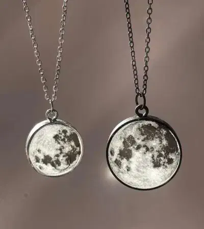 گردنبند ماه شبتاب رزینی|جواهرات|اقبالیه, |دیوار